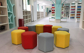 福永中學圖書館(guǎn)