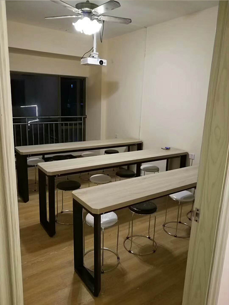 鋼（gāng）架培訓桌,培訓桌，培訓桌椅