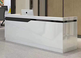 高端（duān）接待烤漆前台