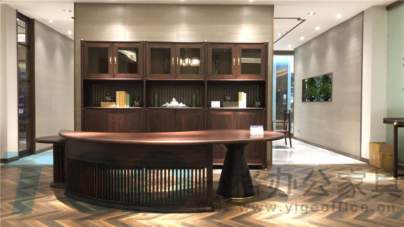 辦公（gōng）室家具