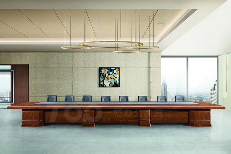 大型會（huì）議桌可根據（jù）你的需求定做.jpg