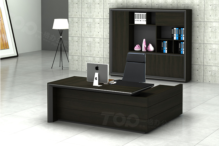 班台側拍 班台側拍