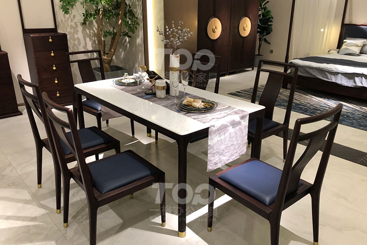 實木餐桌椅.jpg 實木餐桌椅(yǐ).jpg