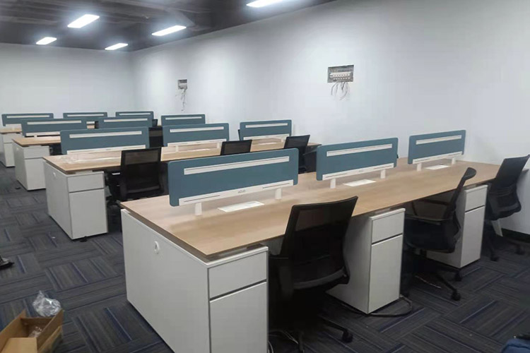 職員辦公卡位.jpg 職員(yuán)辦公卡位.jpg